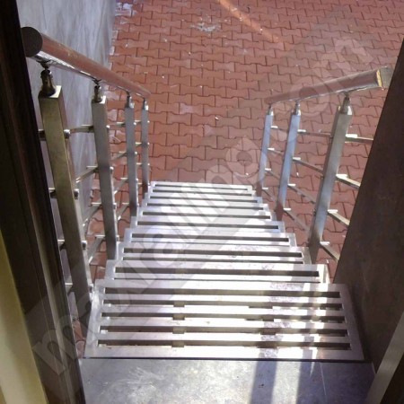 Стълба от инокс